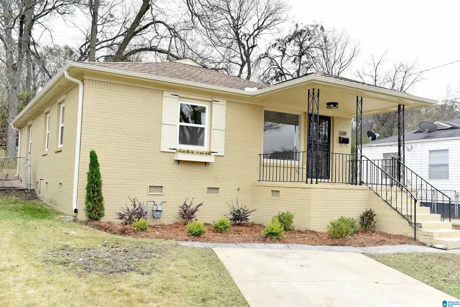 2019 HOLLINS DRIVE, Birmingham, AL 35205 - Image #2