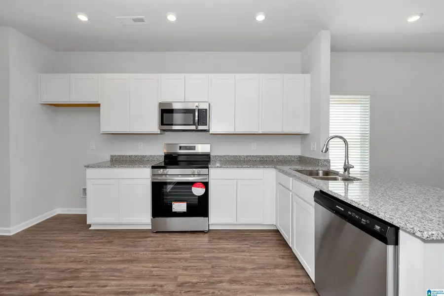 5388 TAILWINDS DRIVE, Bessemer, AL 35022 - Image #3