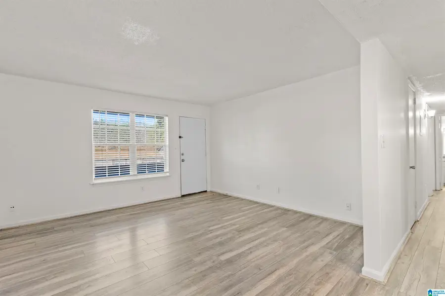 504 PATTON CHAPEL WAY, Hoover, AL 35226 - Image #2