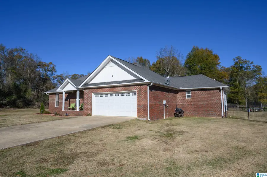 155 MAPLEWOOD DRIVE, Clanton, AL 35045 - Image #2