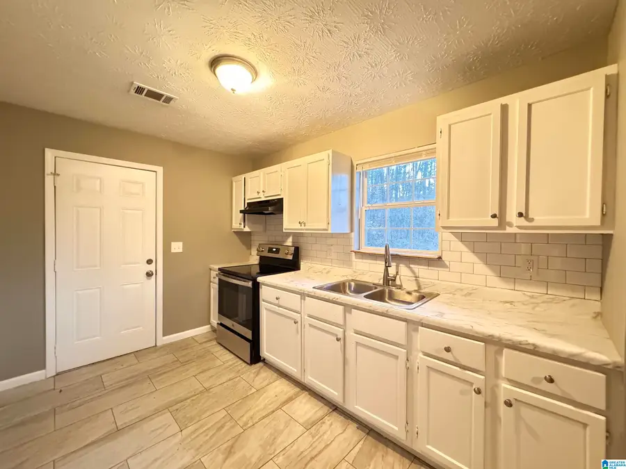 288 SMITH LANE, Talladega, AL 35160 - Image #3