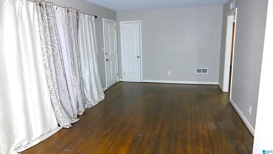 932 EDWARDS LAKE ROAD, Birmingham, AL 35235 - #2