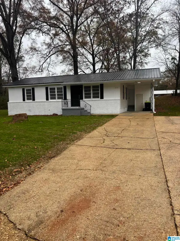 824 MAGNOLIA DRIVE, Sylacauga, AL 35150