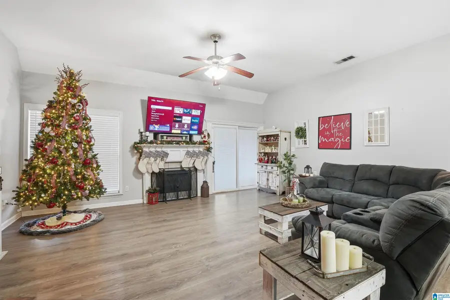 112 LOCKERBIE LANE, Dora, AL 35062 - Image #3