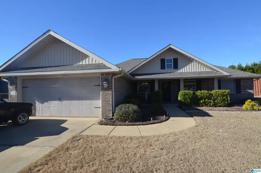 231 RIVER CREST CIRCLE N, Helena, AL 35080 - Image #2