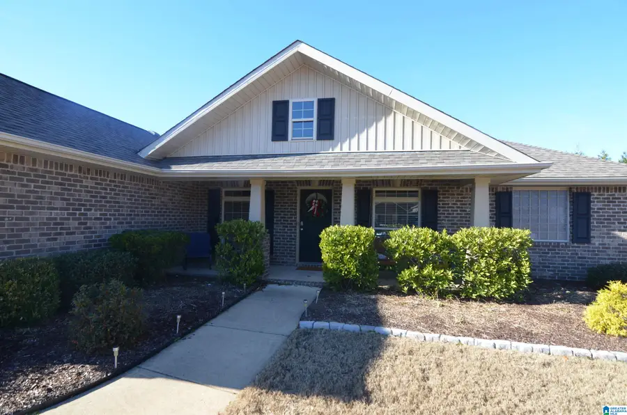231 RIVER CREST CIRCLE N, Helena, AL 35080 - Image #3