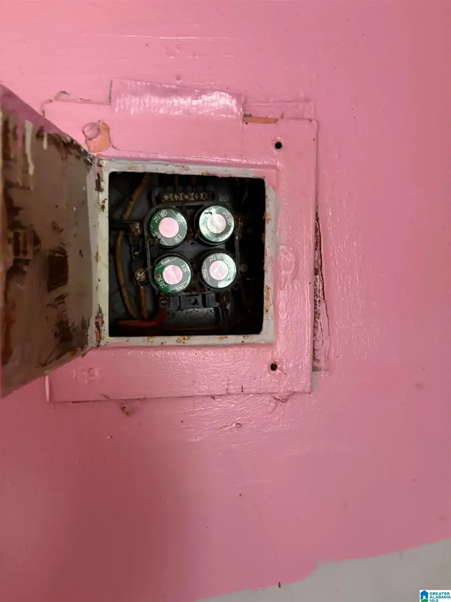 256 E MAPLE AVENUE, Scottsboro, AL 35768 - Image #3