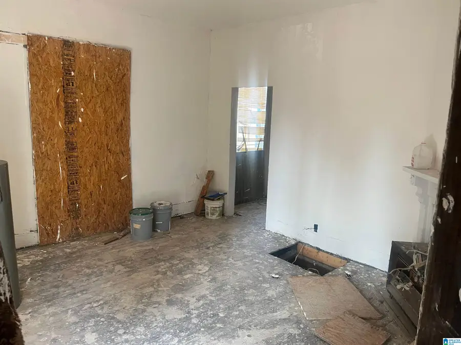 422 4TH TERRACE N, Birmingham, AL 35204 - #3