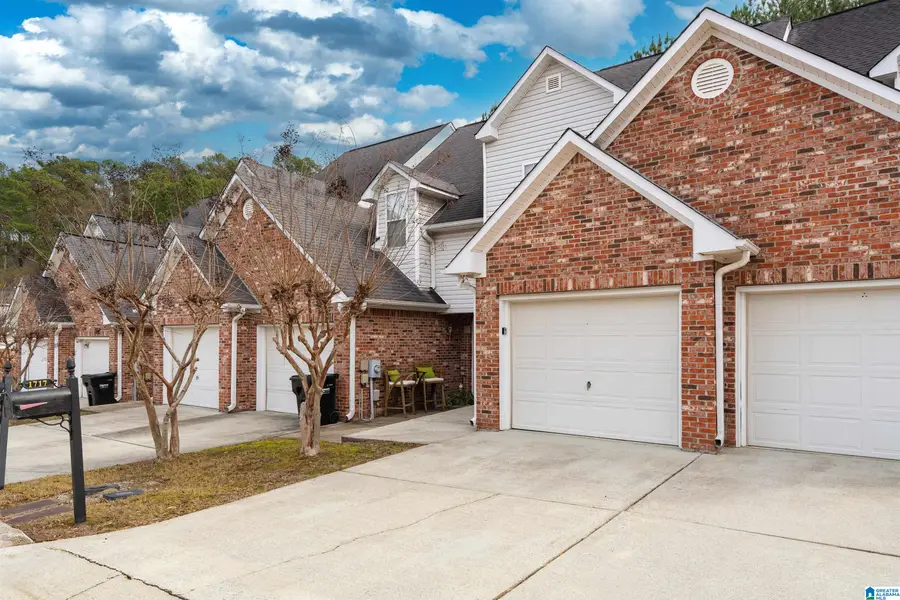 1717 SAVANNAH PARK, Birmingham, AL 35216 - Image #2