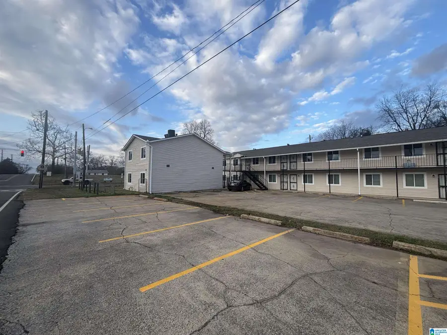 405 30TH STREET S, Bessemer, AL 35020 - Image #3