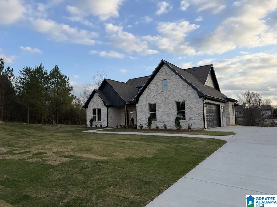 1257 11TH WAY, Pleasant Grove, AL 35127 - Image #2