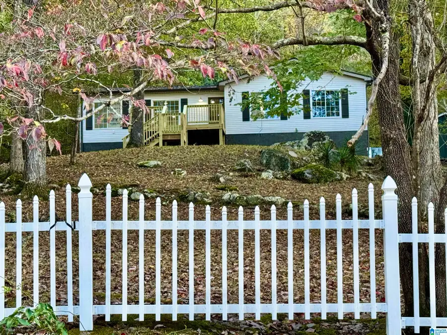 385 VALLEY LANE, Warrior, AL 35180 - Image #3