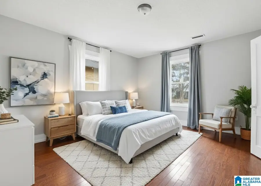 2722 AVENUE I, Birmingham, AL 35218 - Image #3