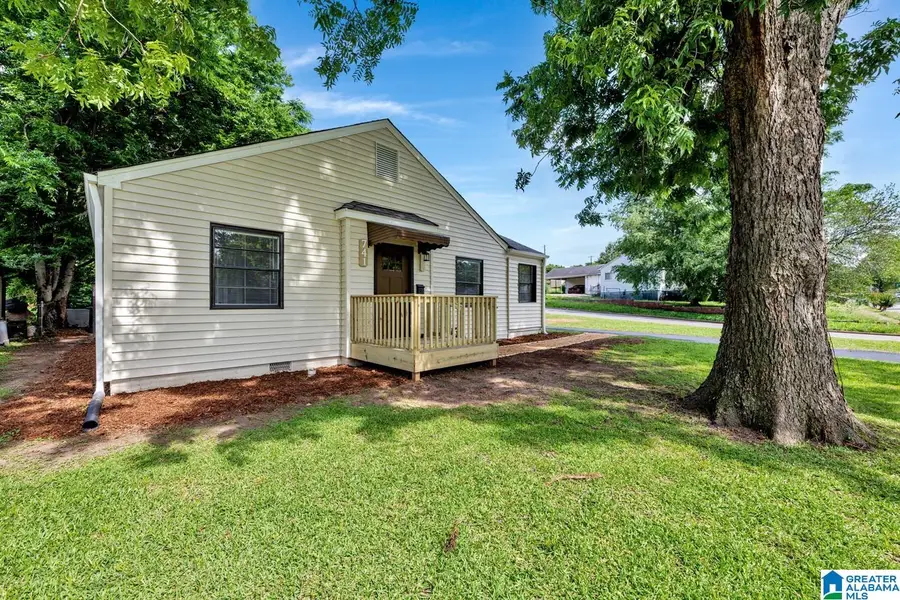 741 CENTER PLACE, Birmingham, AL 35211 - Image #2