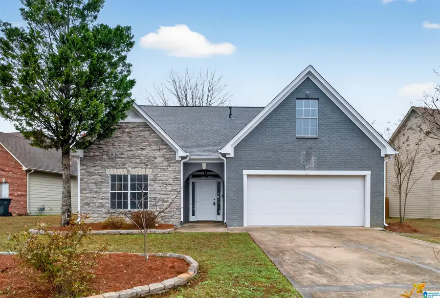 425 WATERFORD DRIVE, Calera, AL 35040 - Image #2