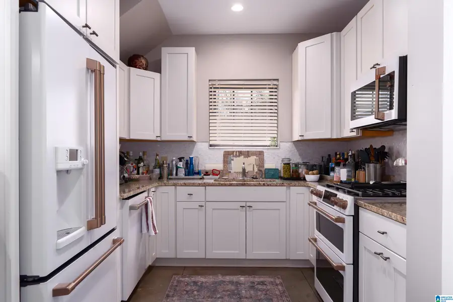 2205 16TH AVENUE S, Birmingham, AL 35205 - Image #3