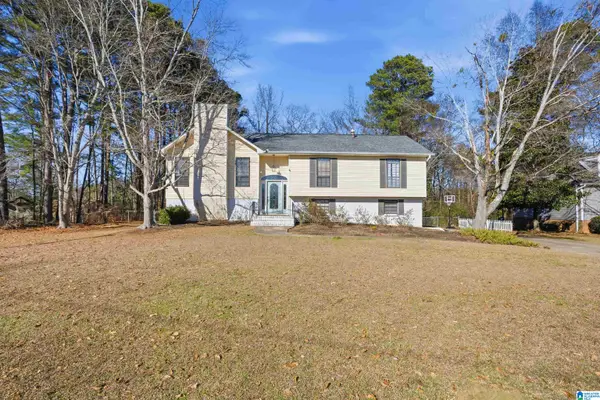 106 WINDWOOD CIRCLE, Gardendale, AL 35071