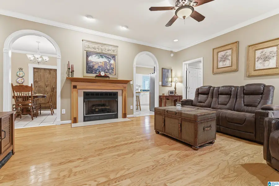 4000 S SHADES CREST ROAD, Hoover, AL 35244 - Image #2