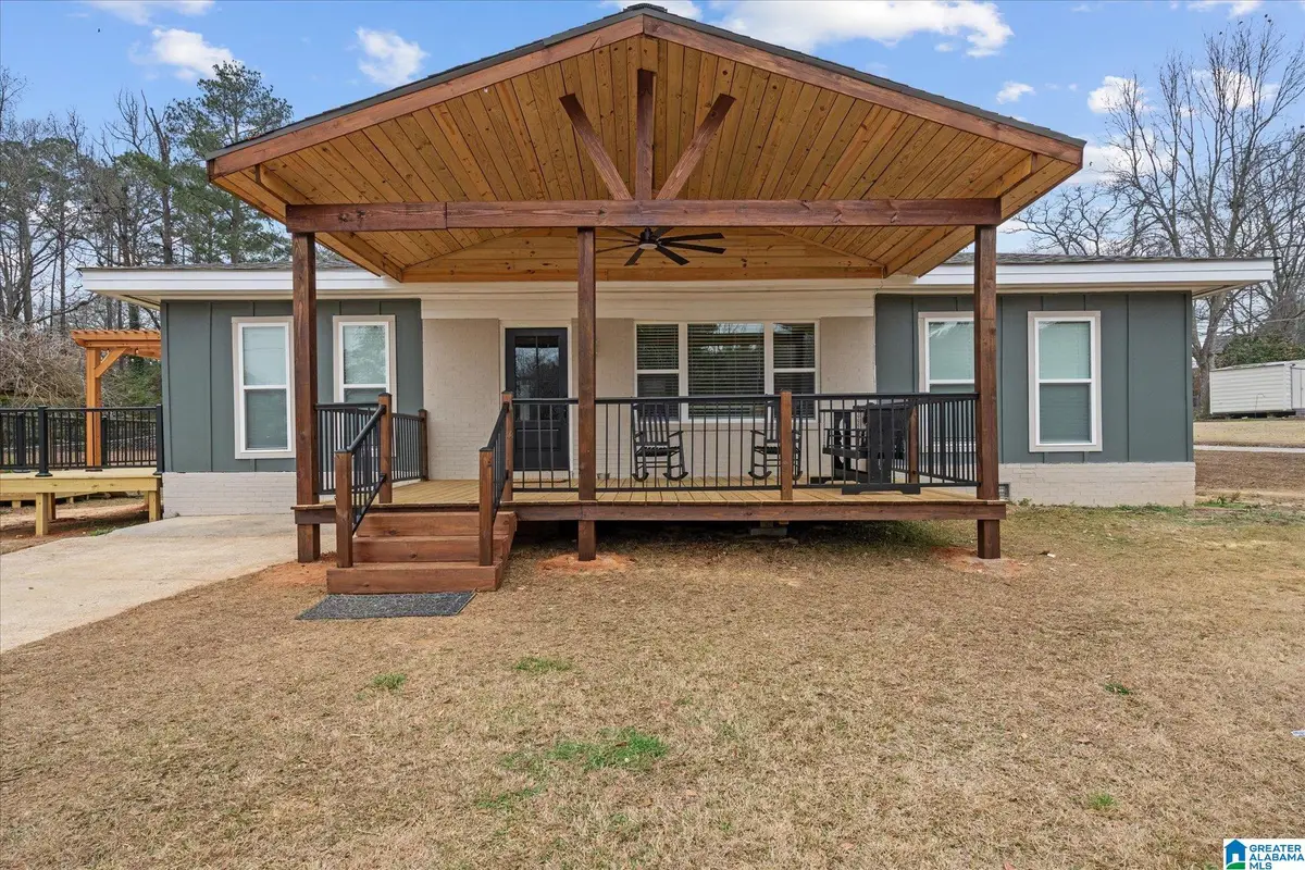 208 BARTLETT AVENUE, Roanoke, AL 36274 - #1