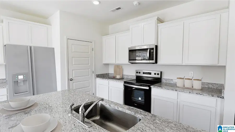 501 FOGGY BROOK LOOP, Chelsea, AL 35043 - Image #3