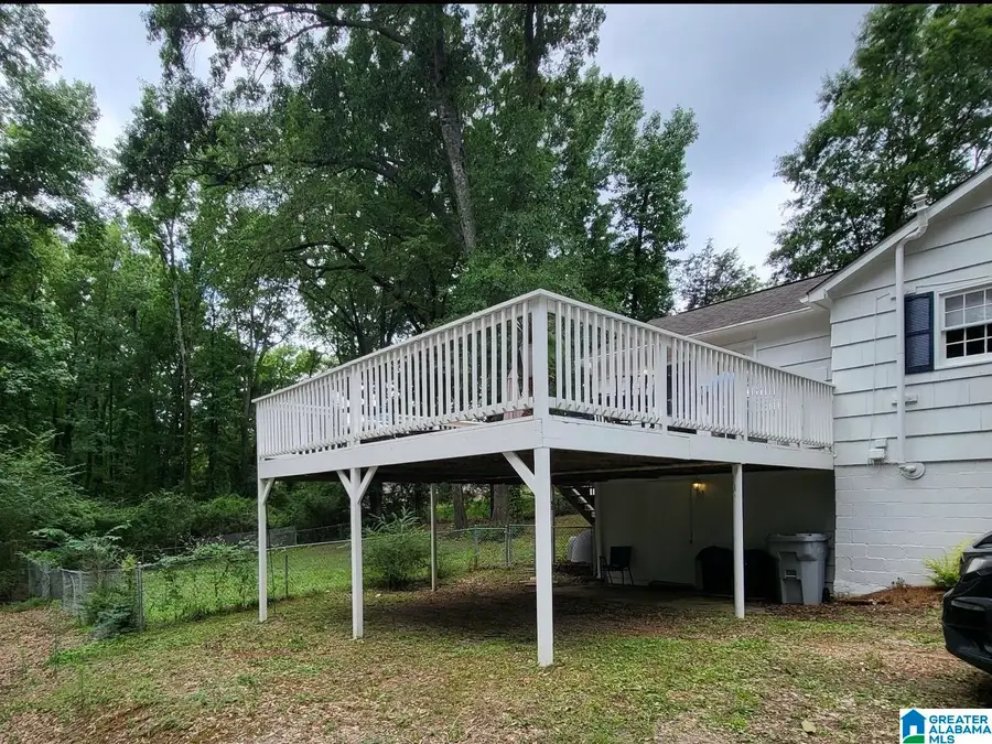 105 W STERRETT STREET, Columbiana, AL 35051 - #3