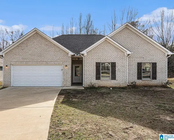 210 AVALON WAY, Clanton, AL 35045