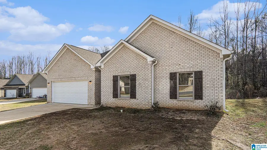 210 AVALON WAY, Clanton, AL 35045 - Image #2