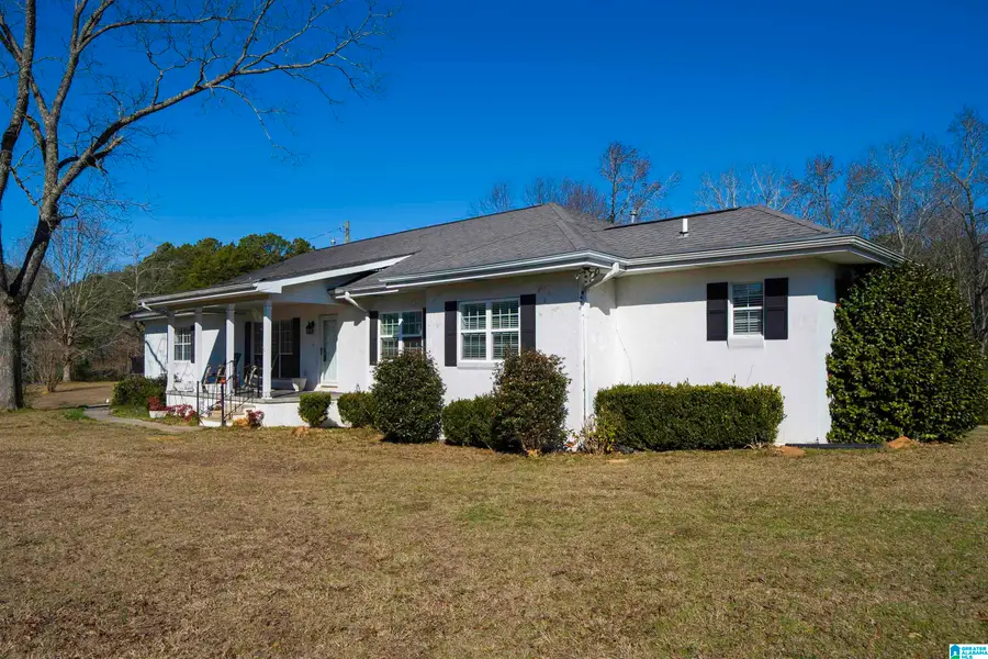 915 PINEWOOD AVENUE, Hueytown, AL 35023 - Image #3