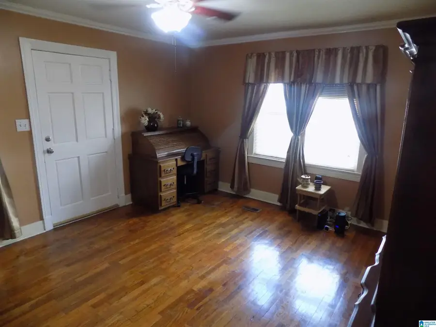 1805 28TH AVENUE N, Hueytown, AL 35023 - #3