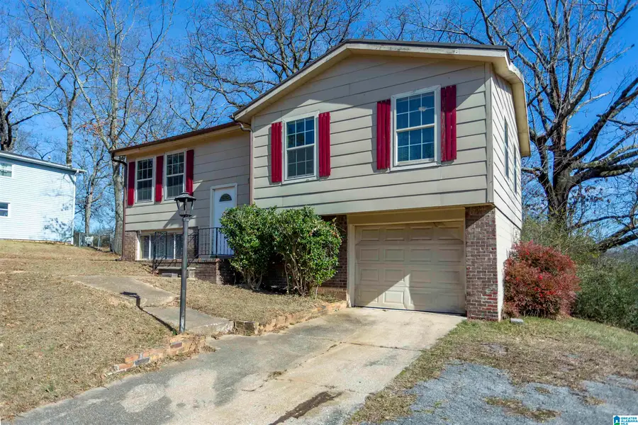 1401 4TH WAY NW, Center Point, AL 35215 - Image #2