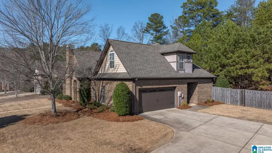200 KINGSTON CIRCLE, Birmingham, AL 35211 - Image #2