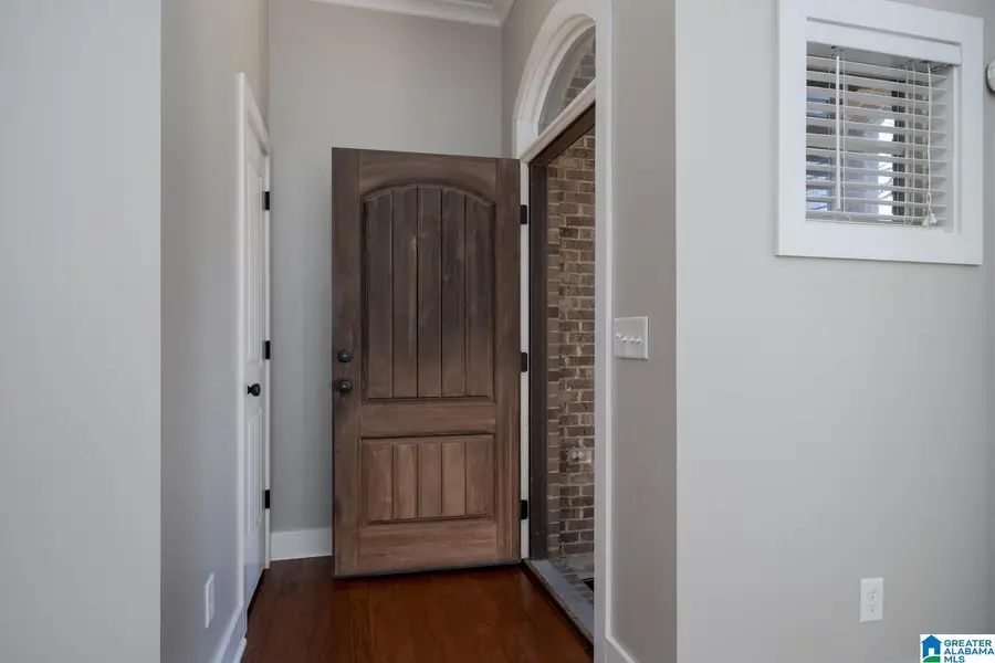 200 KINGSTON CIRCLE, Birmingham, AL 35211 - Image #3