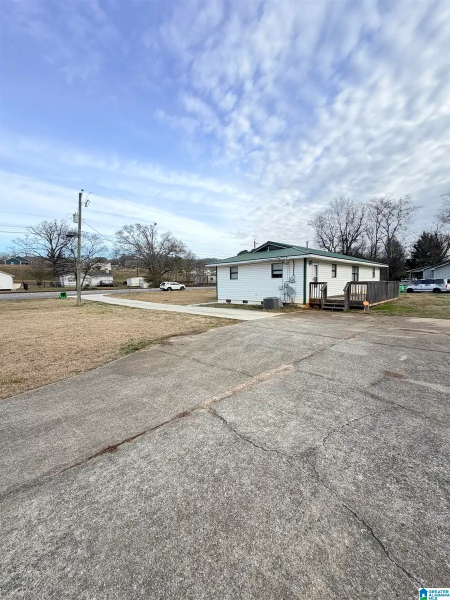 434 MOUNTAIN DRIVE, Springville, AL 35146 - #3