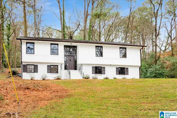 3583 VALLEY CIRCLE, Vestavia hills, AL 35243