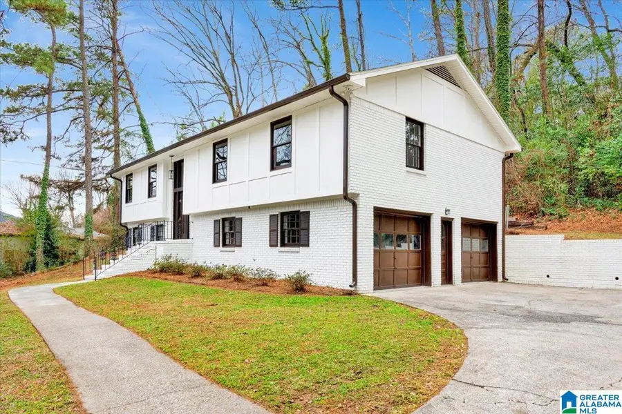 3583 VALLEY CIRCLE, Vestavia Hills, AL 35243 - Image #3