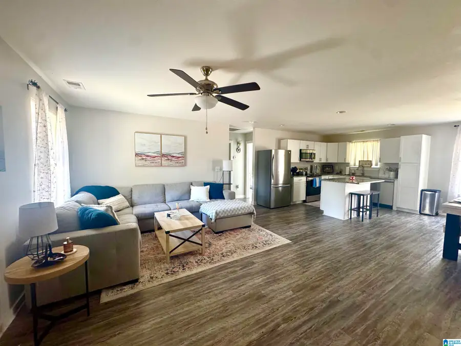 100 PARKWOOD WAY, Odenville, AL 35120 - Image #3