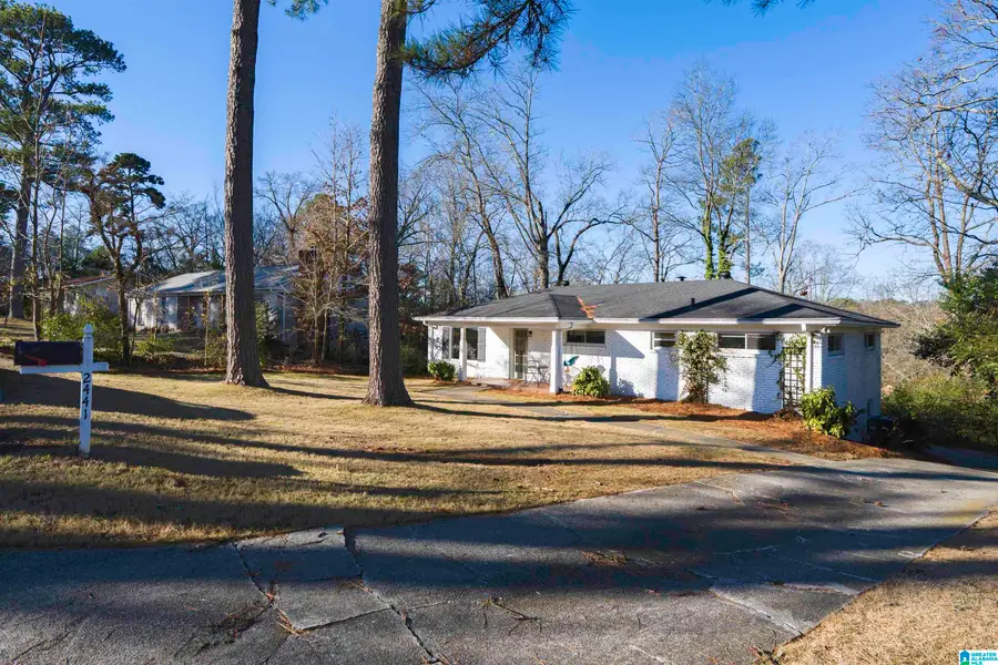 2441 OLD BRIAR TRAIL, Hoover, AL 35226 - Image #3