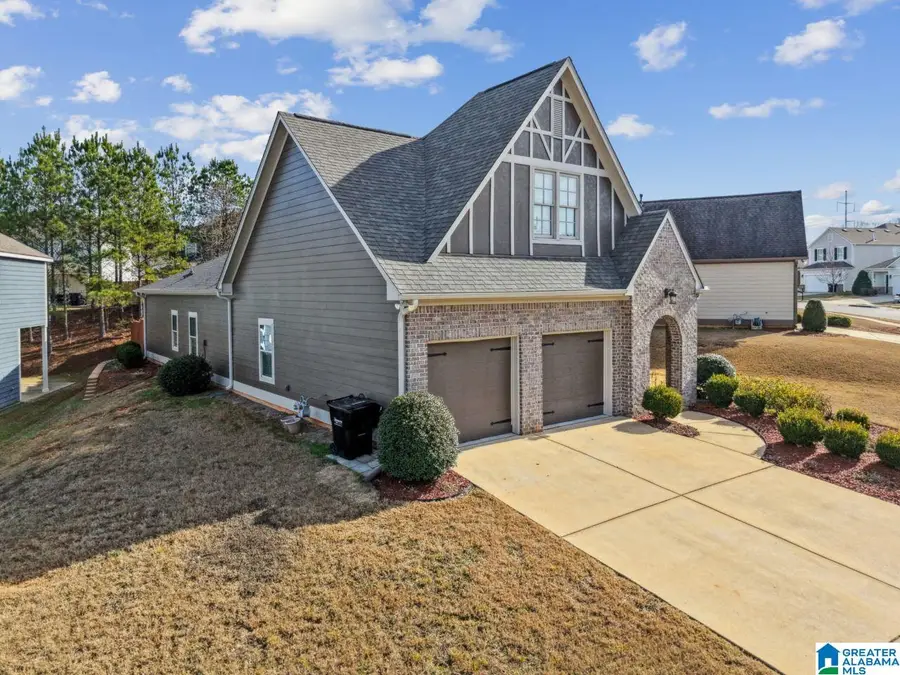4846 MOUNTAIN GAP DRIVE, Bessemer, AL 35022 - Image #2