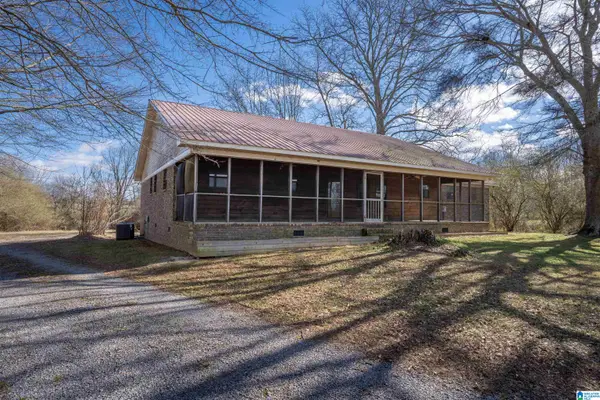 522 COUNTY ROAD 523, Fyffe, AL 35971