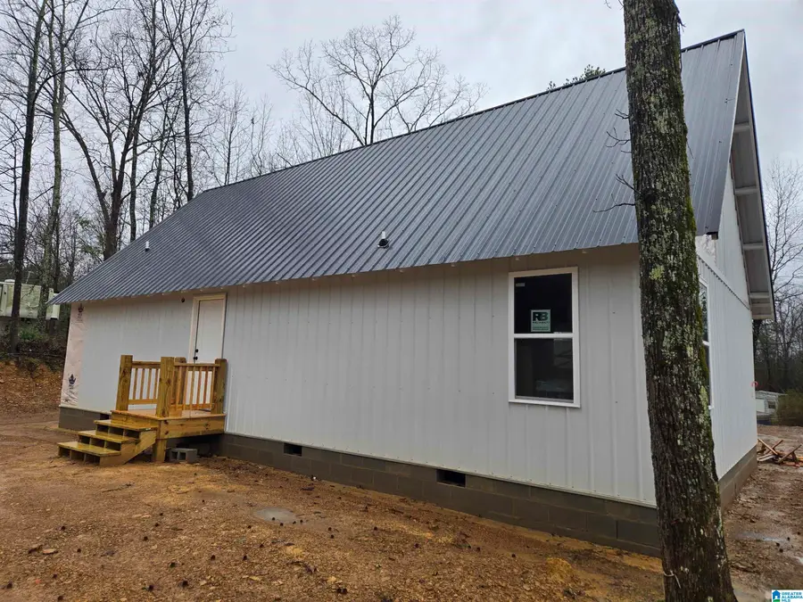 221 SHEFFIELD DRIVE, Oneonta, AL 35121 - Image #2