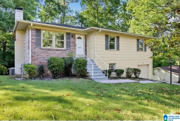 212 MAMIE LANE, Birmingham, AL 35215