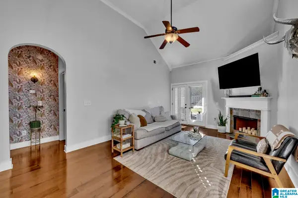 365 KINGSTON CIRCLE, Birmingham, AL 35211