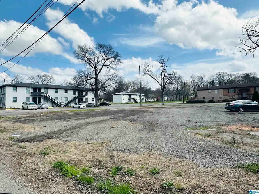 2220 21ST AVENUE, Birmingham, AL 35234 - Image #2