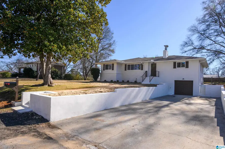 411 WRIGHT AVENUE, Hueytown, AL 35023 - Image #3