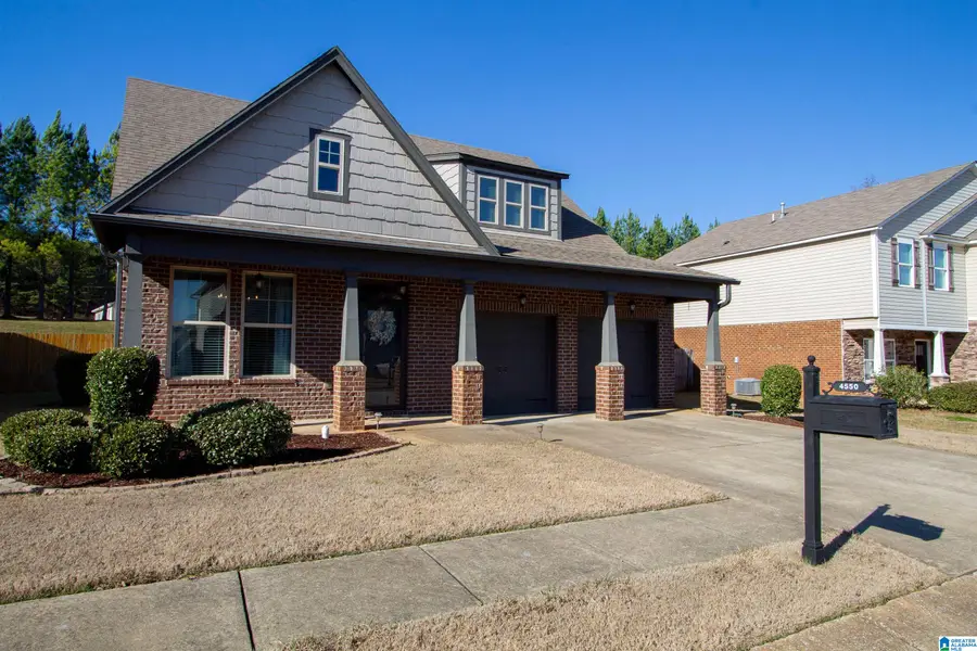 4550 BROOKSHIRE LOOP, Bessemer, AL 35022 - Image #2