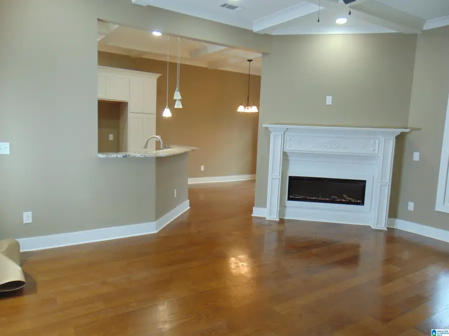 117 MELBOURNE CIRCLE, Bessemer, AL 35022 - Image #3