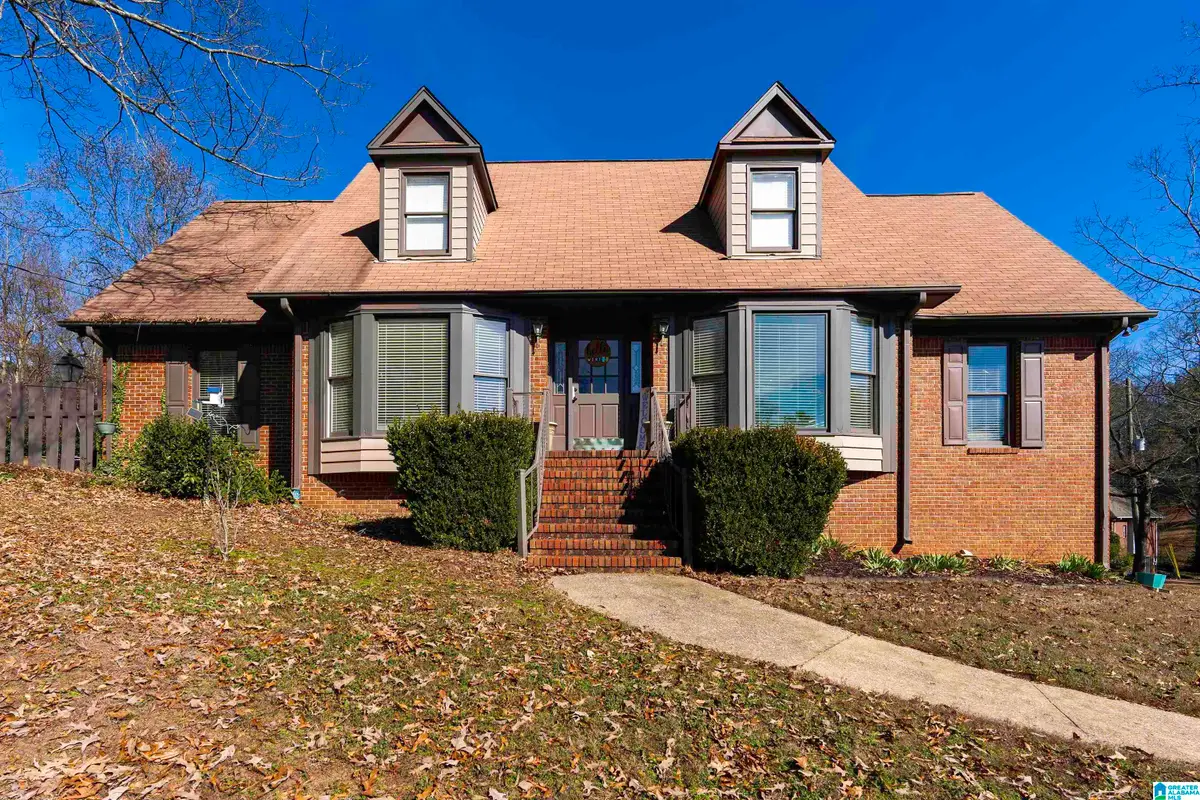 402 PINEWAY DRIVE, Hoover, AL 35226 - Image #1