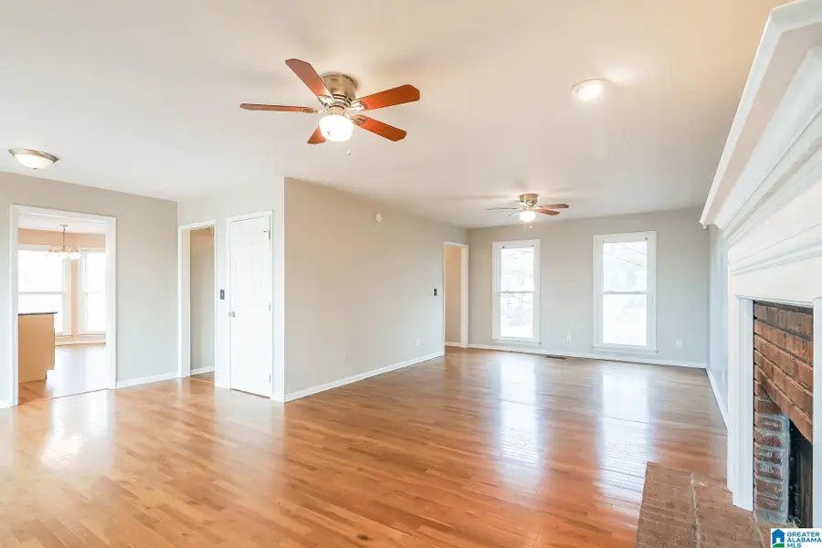 1125 INDEPENDENCE DRIVE, Alabaster, AL 35007 - Image #3