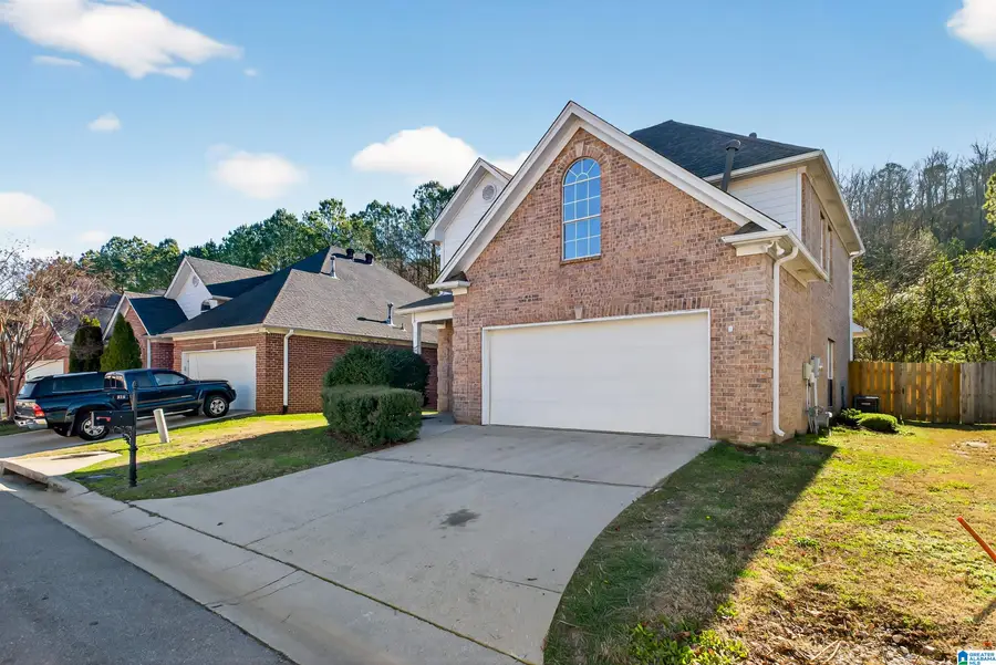 929 CASTLEMAINE COURT, Birmingham, AL 35226 - Image #2