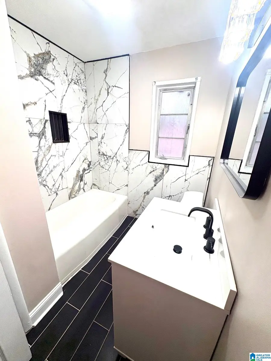 1025 50TH ST ENSLEY, Birmingham, AL 35208 - Image #3